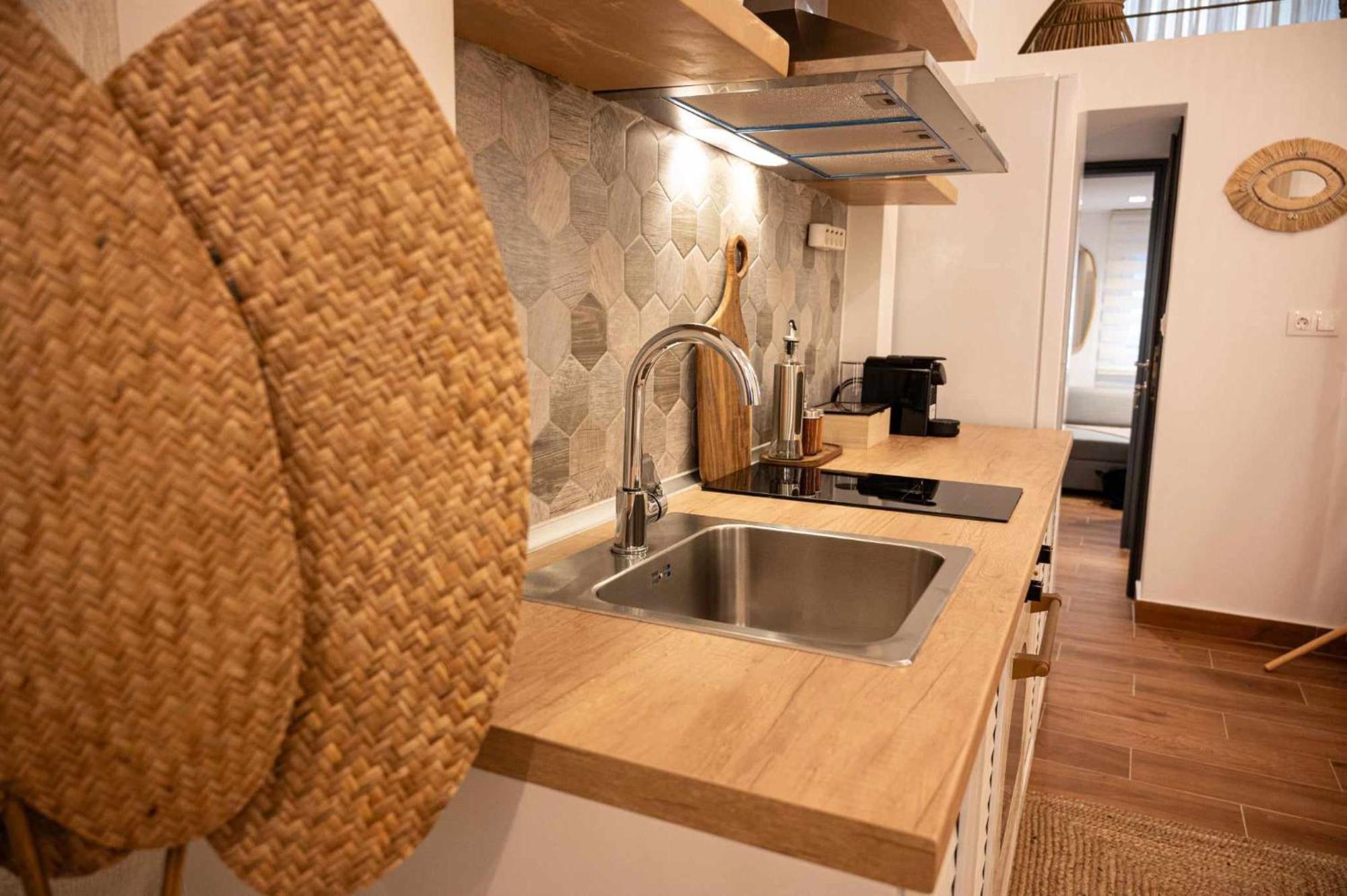 Апартаменты Namaste Lofts Near Seaside Салоники Экстерьер фото